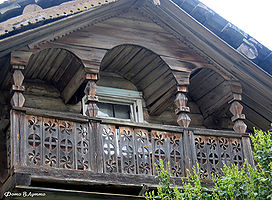 Балкон дома Белокуровых.